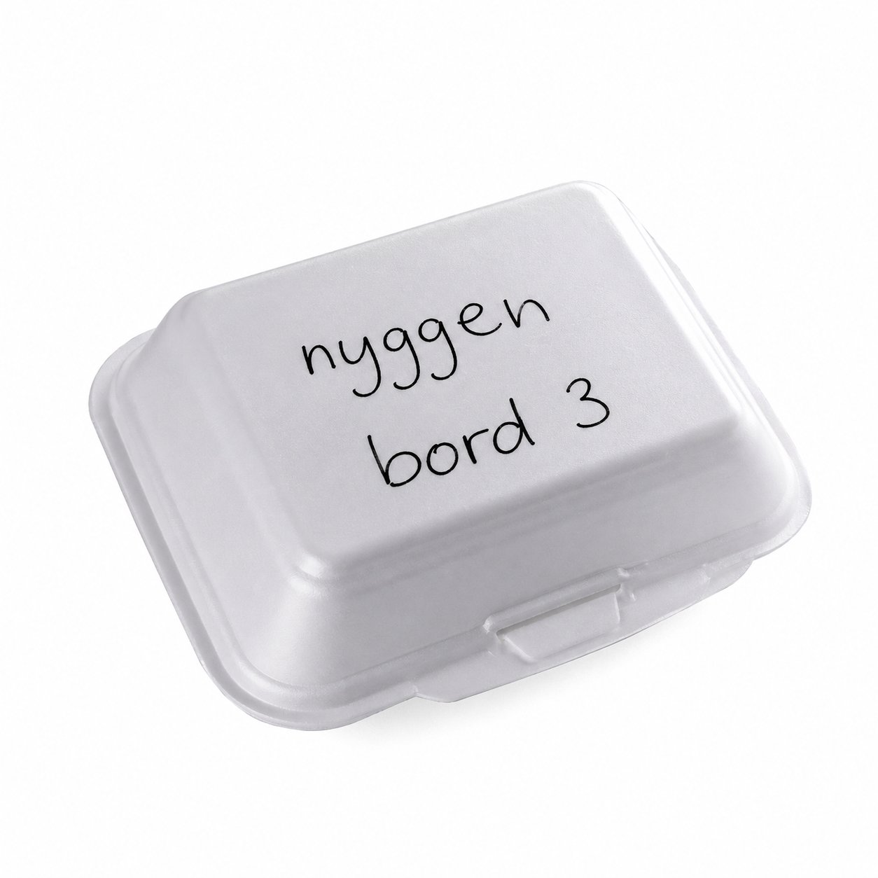 Isoporboks merket med 'nyggen' og 'bord 3'